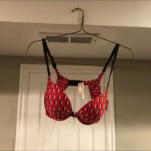 Victoria’s Secret penguin print push-up bra